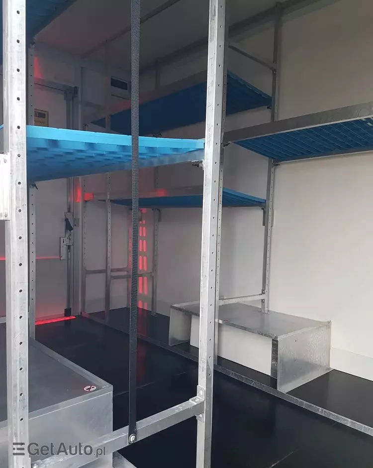IVECO DAILY KONTENER NISKOPODŁOGOWY 4,43x2,23x2,42 SKLEP FOODTRUCK BAR KLIMA KONIOWÓZ KAMPER 