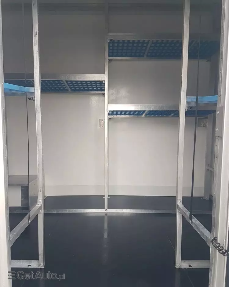 IVECO DAILY KONTENER NISKOPODŁOGOWY 4,43x2,23x2,42 SKLEP FOODTRUCK BAR KLIMA KONIOWÓZ KAMPER 