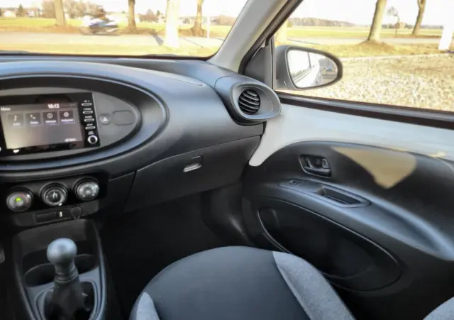 TOYOTA Aygo 1.0 VVT-i Black Edition