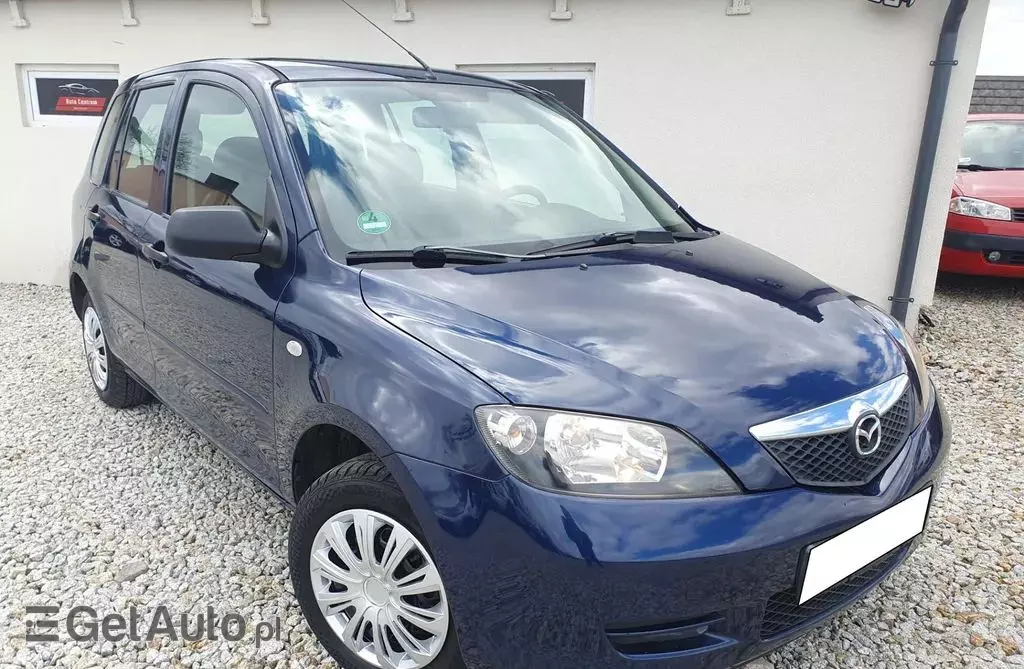 MAZDA 2 