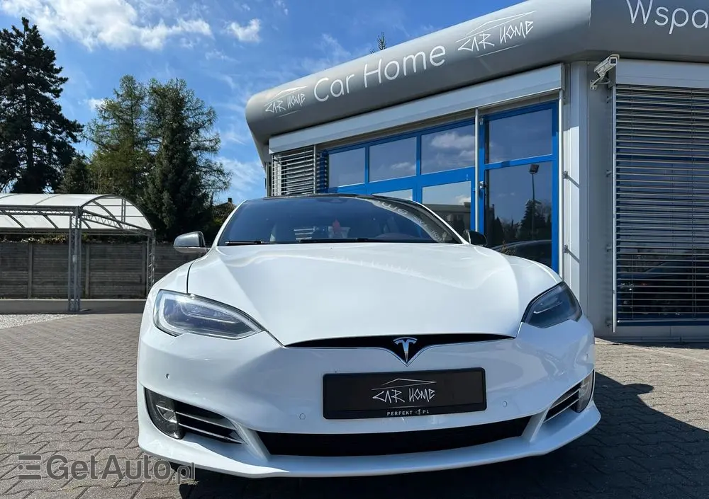 TESLA Model S 90 D