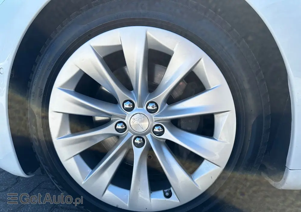TESLA Model S 90 D