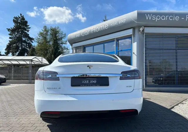 TESLA Model S 90 D