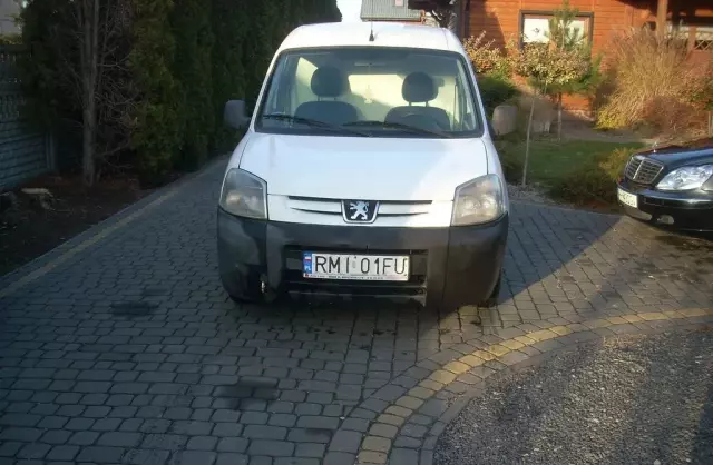 PEUGEOT Partner 