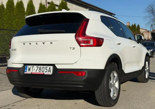 VOLVO XC 40 T3 Momentum