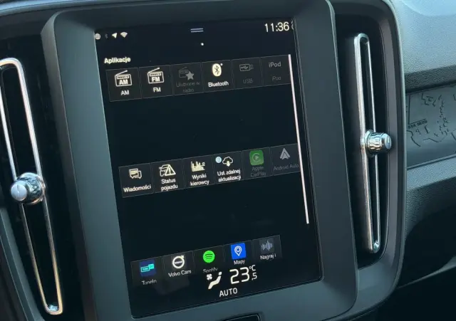 VOLVO XC 40 T3 Momentum