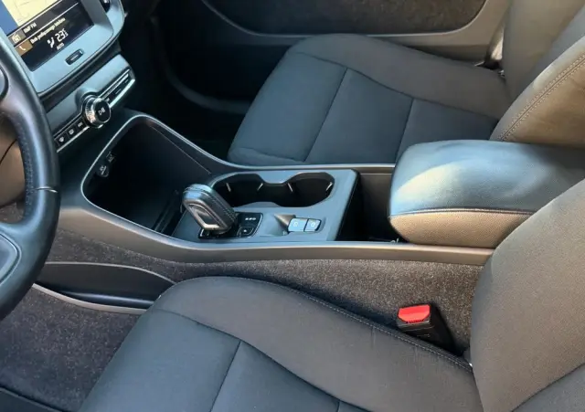 VOLVO XC 40 T3 Momentum