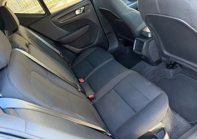 VOLVO XC 40 T3 Momentum