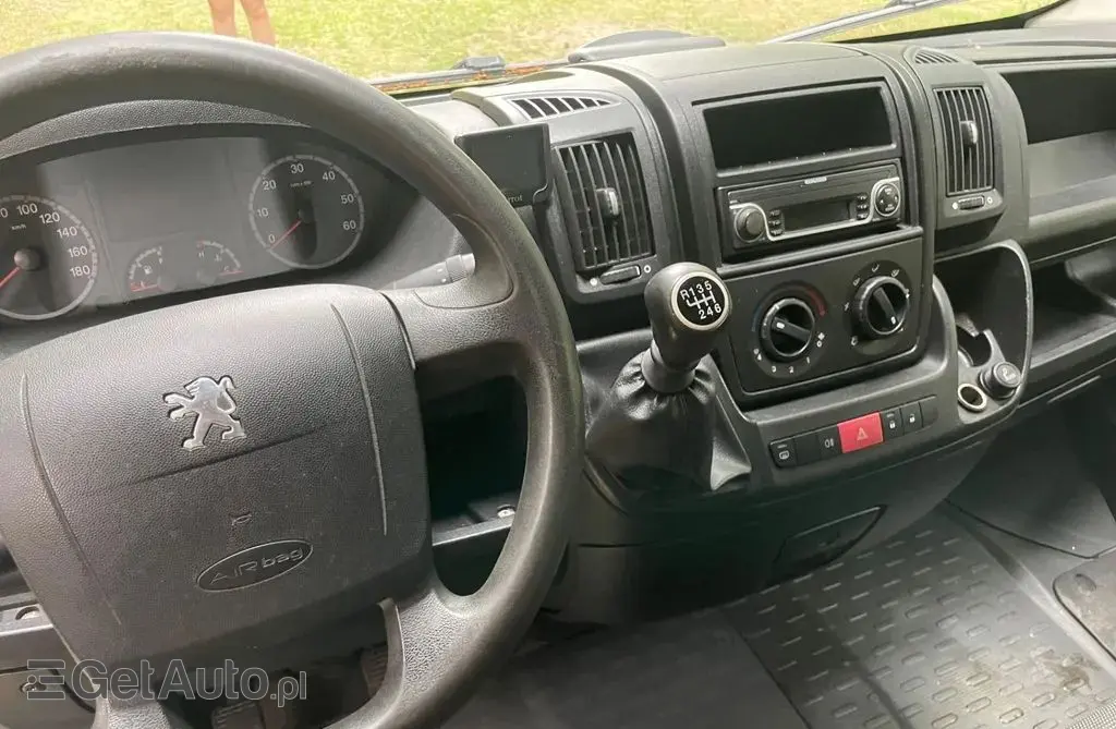 PEUGEOT Boxer 