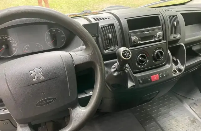 PEUGEOT Boxer 