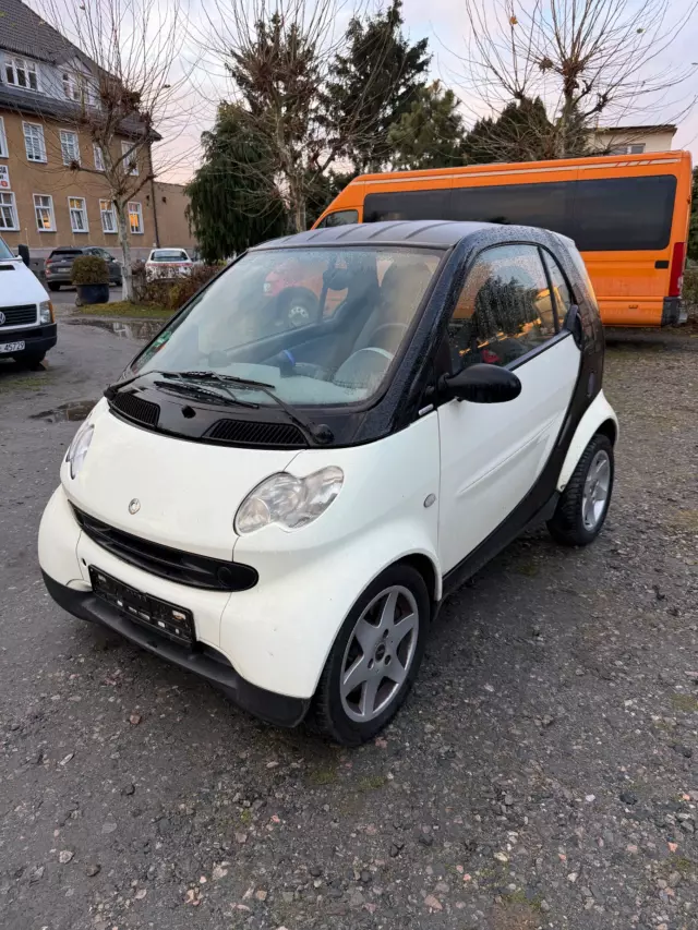 SMART 700 