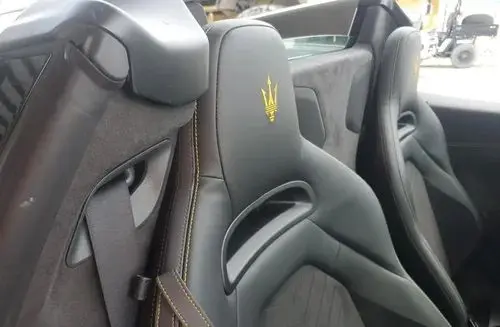 MASERATI MC20 