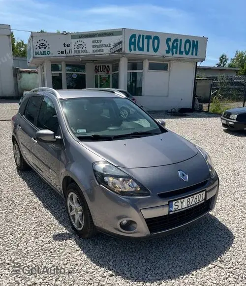 RENAULT Clio 