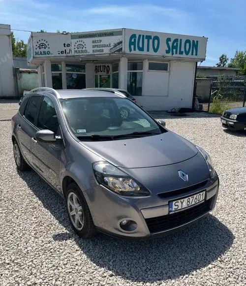 RENAULT Clio 