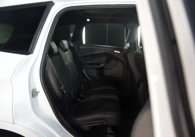 FORD Kuga 1.5 EcoBoost FWD ST-Line