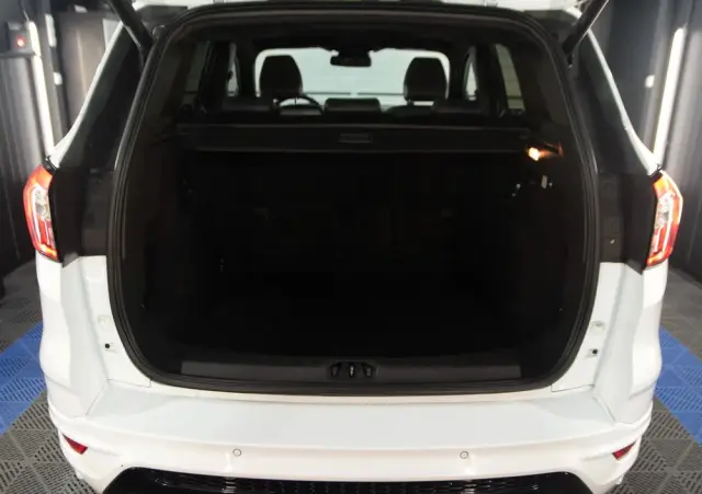 FORD Kuga 1.5 EcoBoost FWD ST-Line