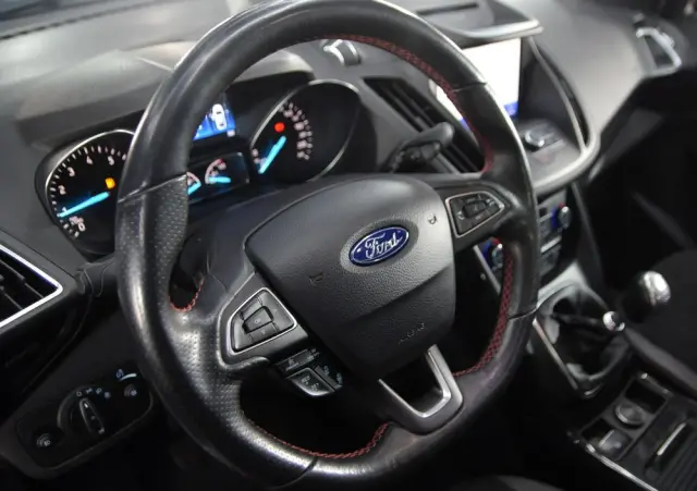 FORD Kuga 1.5 EcoBoost FWD ST-Line