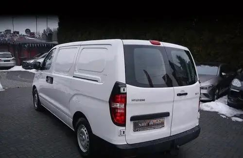 HYUNDAI H 100 