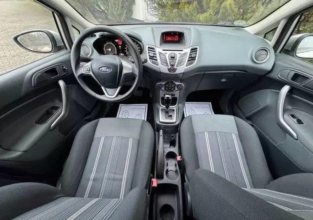 FORD Fiesta 1.4 Autom Ghia