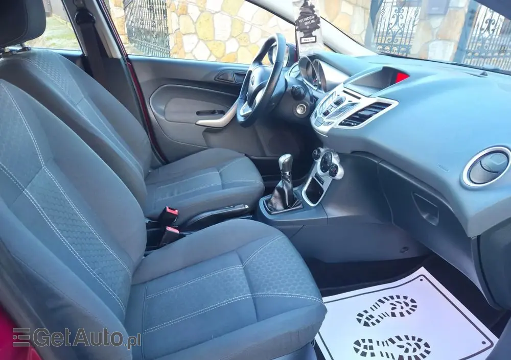 FORD Fiesta 1.4 Champions Edition