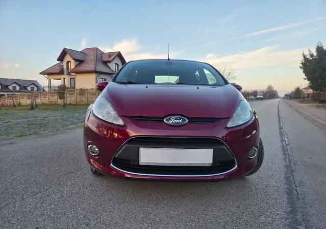 FORD Fiesta 1.4 Champions Edition