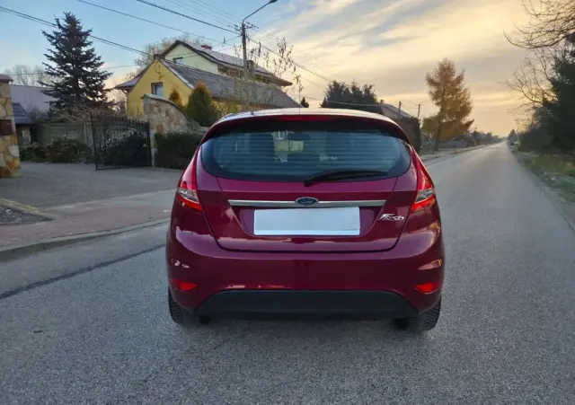 FORD Fiesta 1.4 Champions Edition