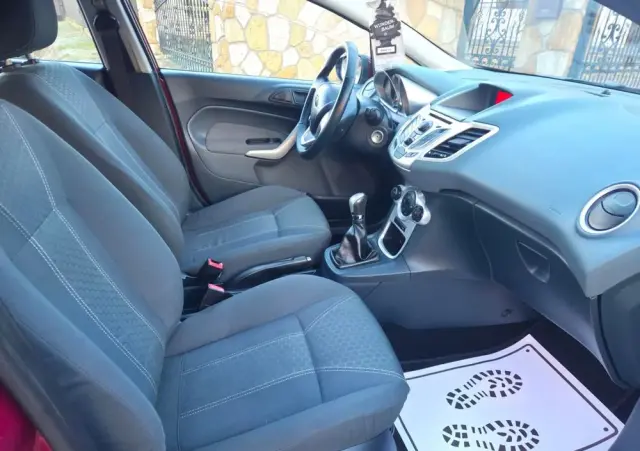 FORD Fiesta 1.4 Champions Edition