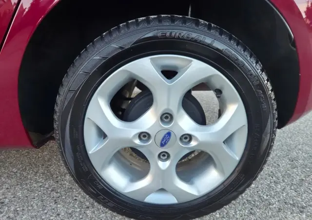 FORD Fiesta 1.4 Champions Edition