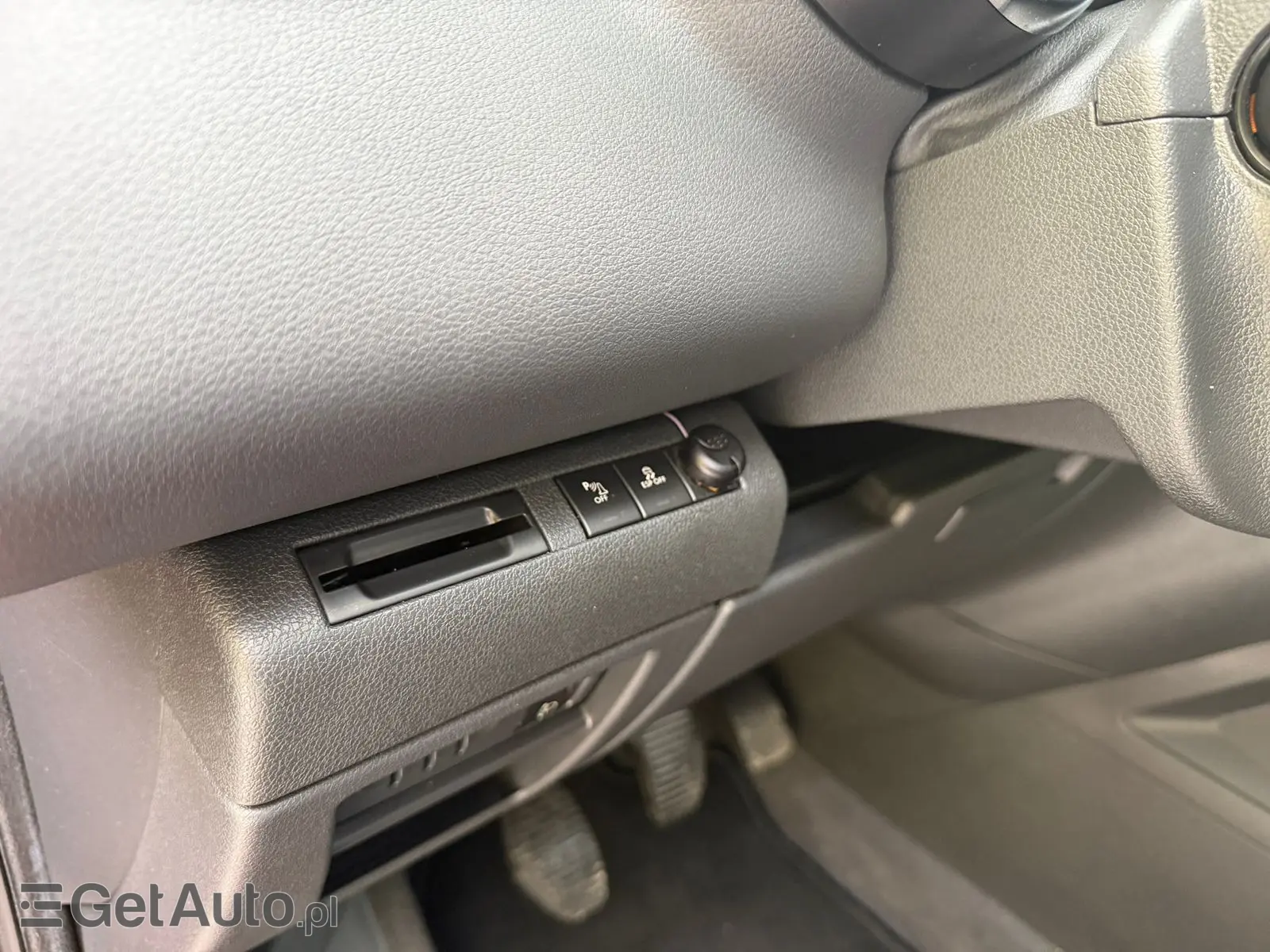 PEUGEOT 3008 Premium 120