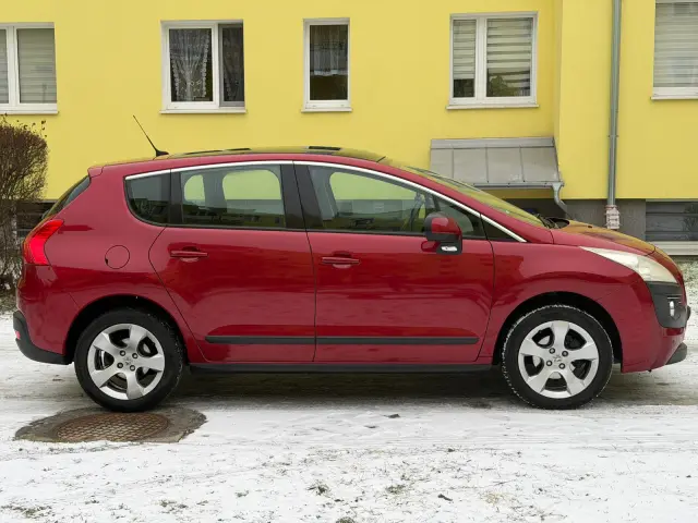 PEUGEOT 3008 Premium 120