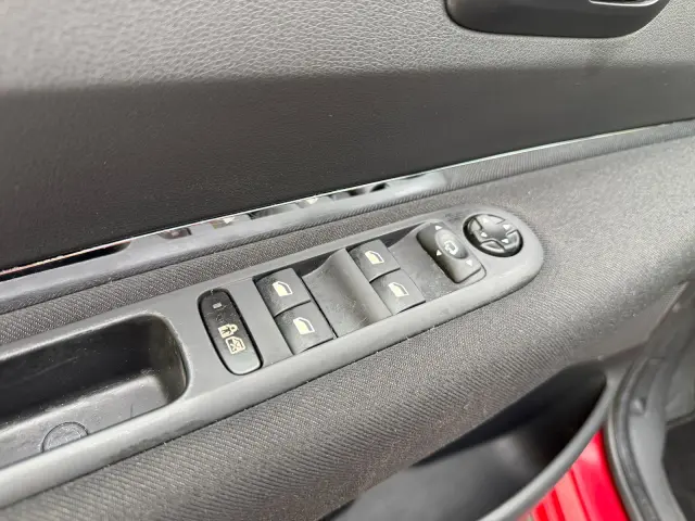 PEUGEOT 3008 Premium 120