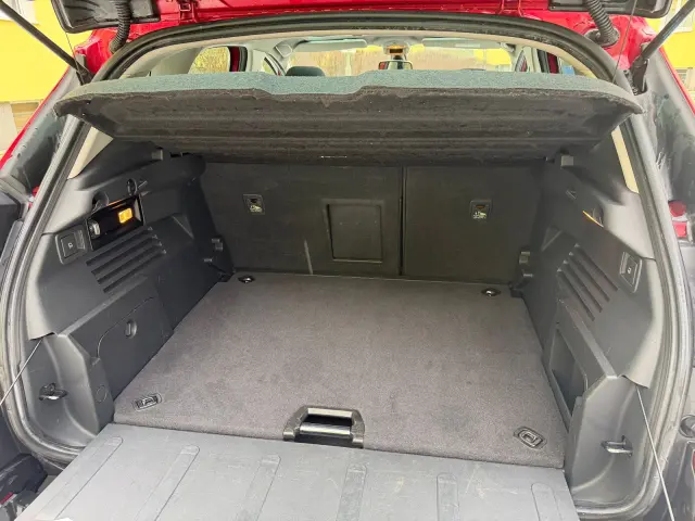 PEUGEOT 3008 Premium 120