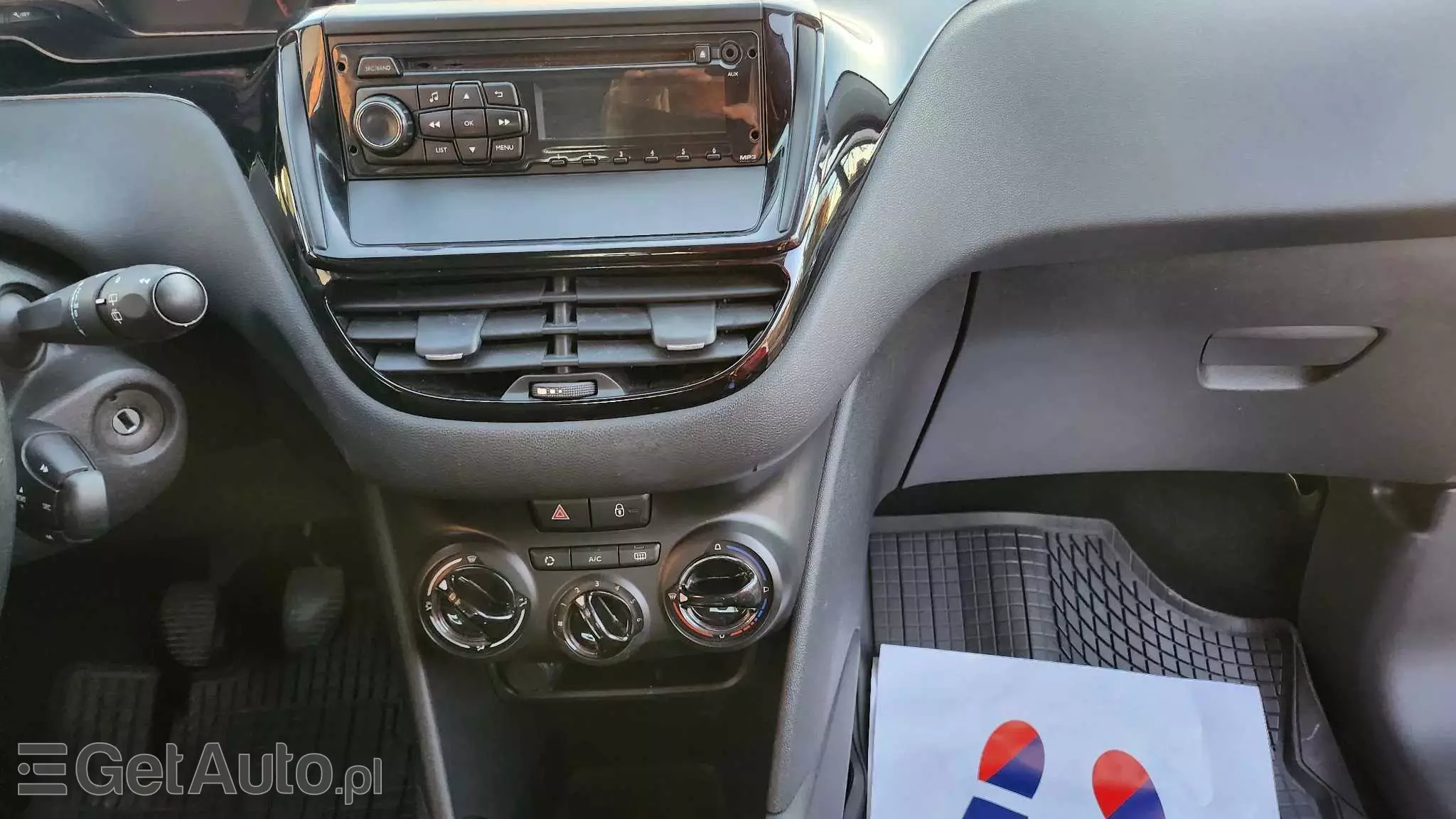 PEUGEOT 208 68 VTI Active