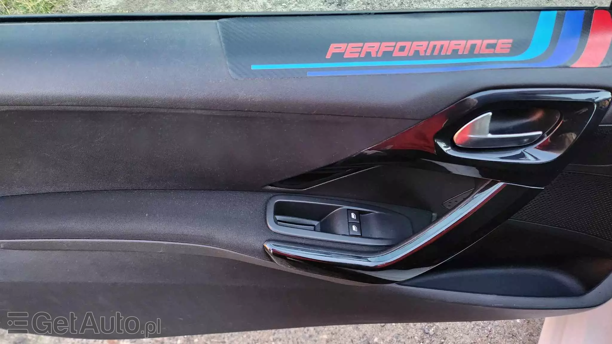 PEUGEOT 208 68 VTI Active