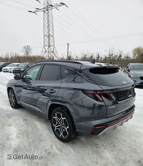 HYUNDAI Tucson 