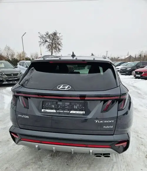 HYUNDAI Tucson 