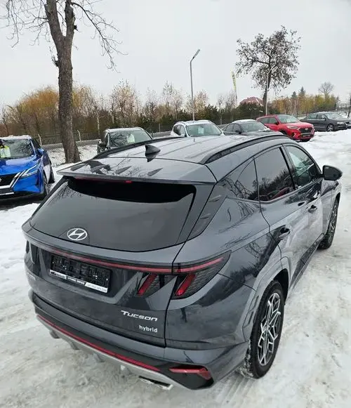 HYUNDAI Tucson 