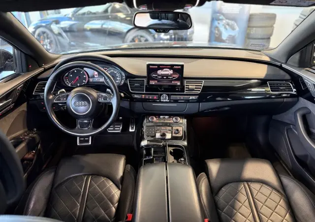 AUDI A8 3.0 TDI ultra Quattro