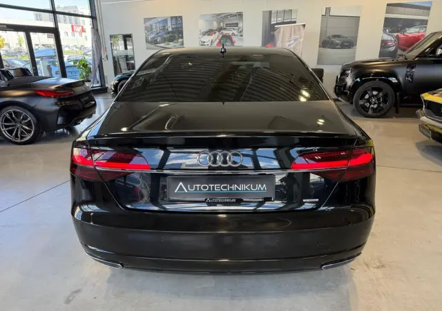 AUDI A8 3.0 TDI ultra Quattro