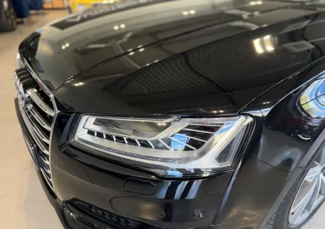 AUDI A8 3.0 TDI ultra Quattro