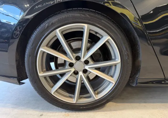 AUDI A8 3.0 TDI ultra Quattro