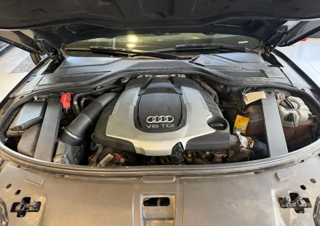 AUDI A8 3.0 TDI ultra Quattro