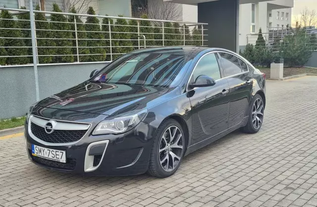 OPEL Insignia 