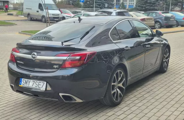 OPEL Insignia 