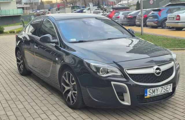 OPEL Insignia 