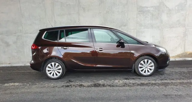 OPEL Zafira 2.0 CDTI Cosmo
