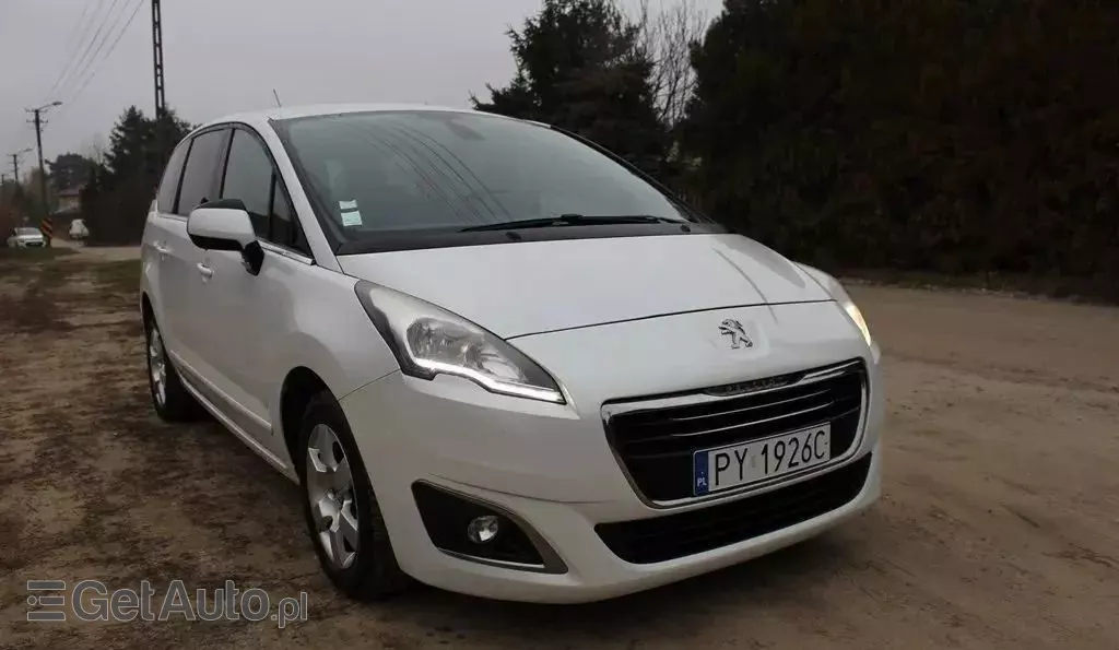 PEUGEOT 5008 