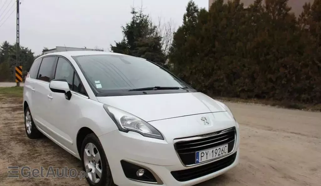 PEUGEOT 5008 