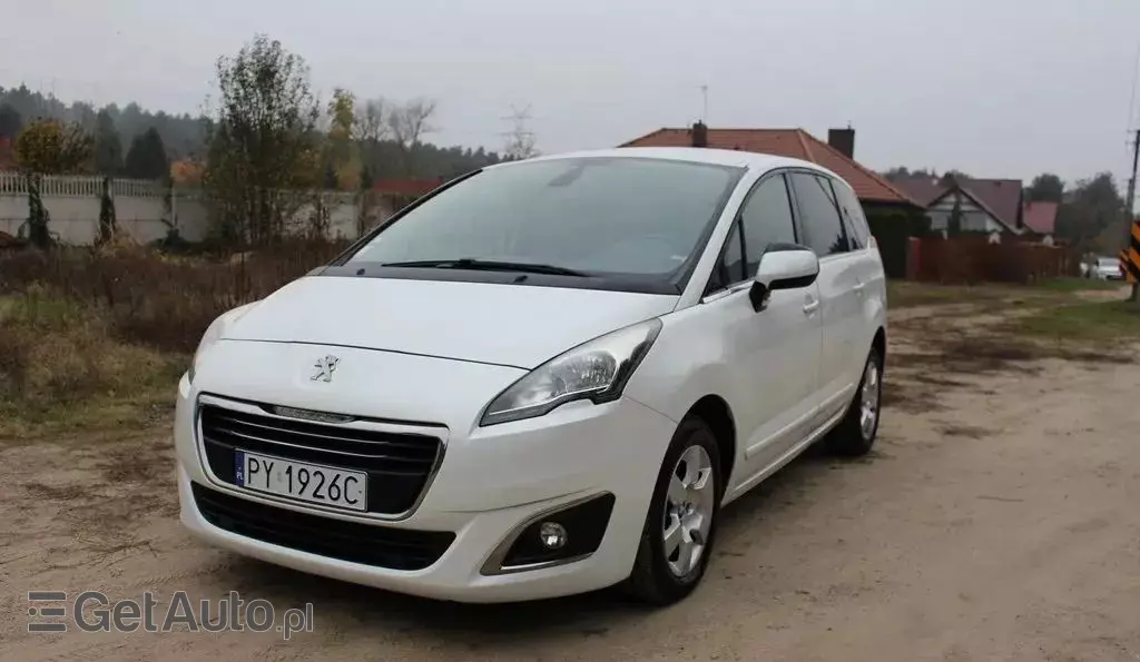 PEUGEOT 5008 