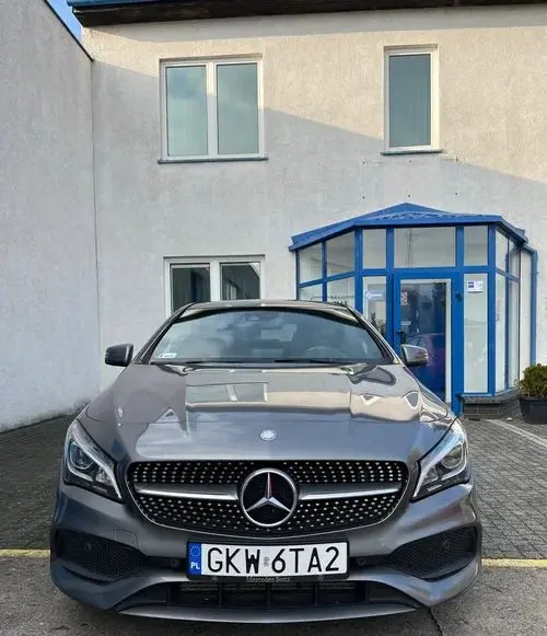 MERCEDES-BENZ CLA 